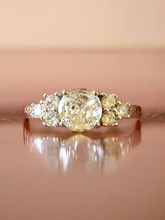 Stunning S925 silver ring with cubic zirconium crystals size 8