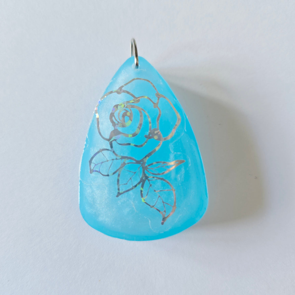 Holographic coloured pendants