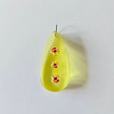 Resin necklaces with flower design