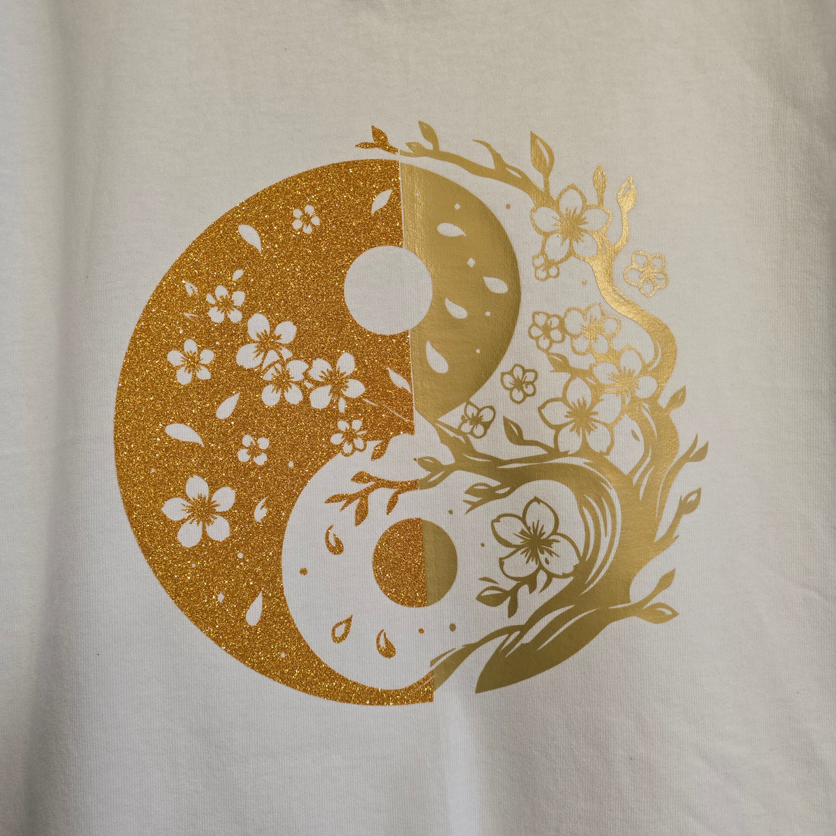 New half and half yingyang t-shirt