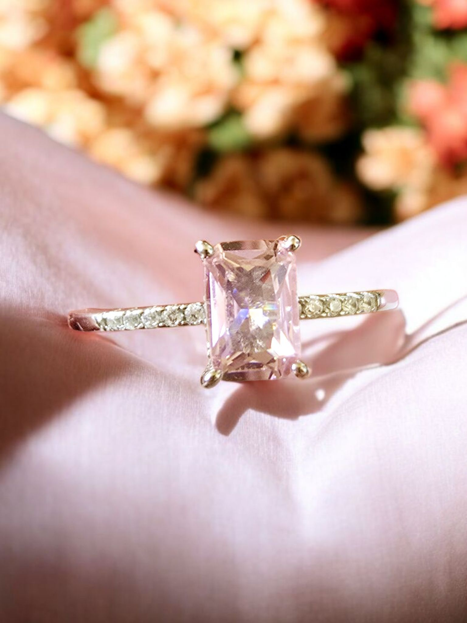 Beautiful S925 silver pink cubic zirconium ring size 7 (very danity)